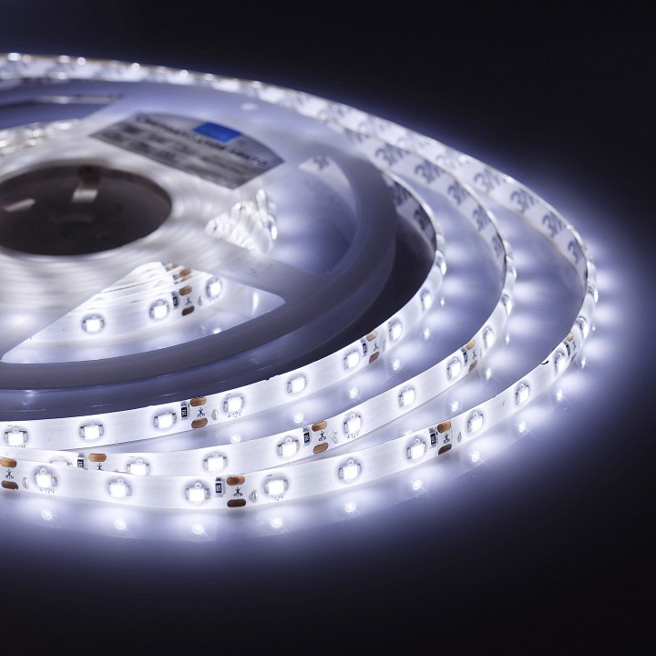 Комплект с лентой светодиодной Apeyron Electrics  10-20